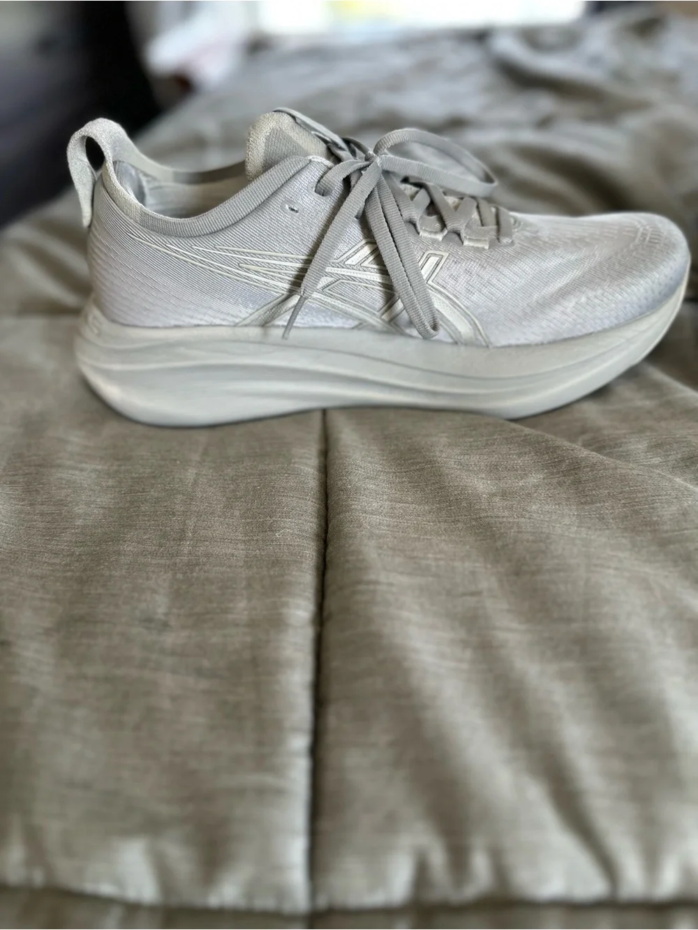 Asics Gel Nimbus 27 Gray Mens Running Shoes